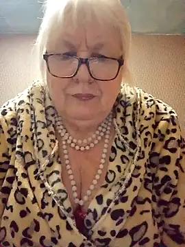 Snapshot of Alexia64231 chatting on October 30, 2025, 1:29 am Alexia64231 online show from October 30, 2025, 1:29 am