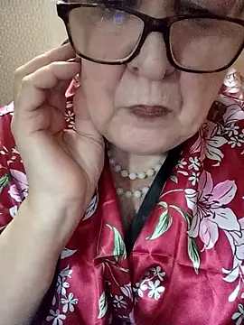 Snapshot of Alexia64231 chatting on November 5, 2025, 3:17 am Alexia64231 online show from November 5, 2025, 3:17 am