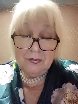 Snapshot of Alexia64231 chatting on November 7, 2025, 4:45 am Alexia64231 online show from November 7, 2025, 4:45 am