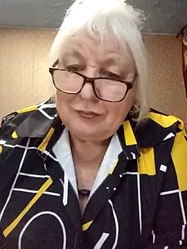 Snapshot of Alexia64231 chatting on November 12, 2025, 3:18 am Alexia64231 online show from November 12, 2025, 3:18 am