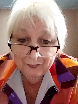 Snapshot of Alexia64231 chatting on November 14, 2025, 10:36 am Alexia64231 online show from November 14, 2025, 10:36 am