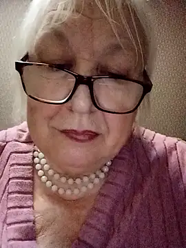 Snapshot of Alexia64231 chatting on November 15, 2025, 1:25 am Alexia64231 online show from November 15, 2025, 1:25 am