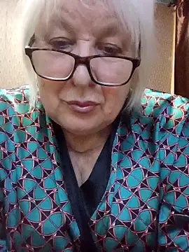 Snapshot of Alexia64231 chatting on November 21, 2025, 4:44 am Alexia64231 online show from November 21, 2025, 4:44 am