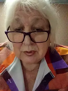 Snapshot of Alexia64231 chatting on November 29, 2025, 1:36 pm Alexia64231 online show from November 29, 2025, 1:36 pm