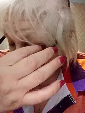 Snapshot of Alexia64231 chatting on December 4, 2025, 7:55 pm Alexia64231 online show from December 4, 2025, 7:55 pm