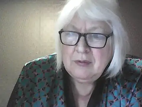 Alexia64231 online show from April 21, 2026, 2:51 am