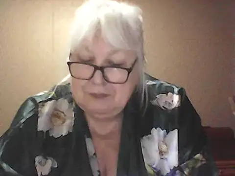 Alexia64231 online show from April 22, 2026, 2:58 am