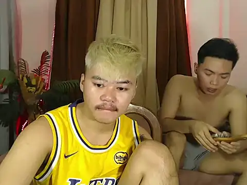 hot emman online show from April 24, 2026, 6:05 am