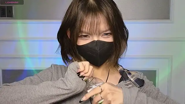      Panda      online show from April 19, 2026, 6:07 pm