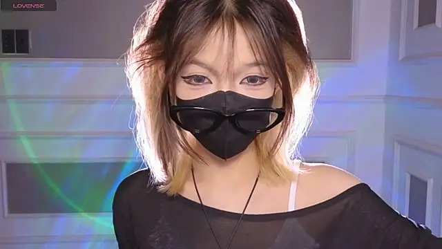      Panda      online show from May 14, 2026, 9:54 pm