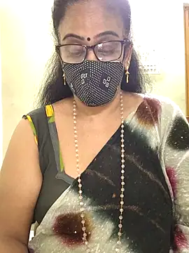 Snapshot of sweet-lotus chatting on December 15, 2025, 4:06 am sweet-lotus online show from December 15, 2025, 4:06 am