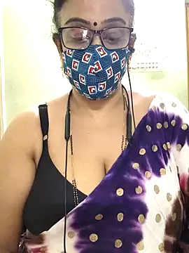 Snapshot of sweet-lotus chatting on December 18, 2025, 5:02 am sweet-lotus online show from December 18, 2025, 5:02 am