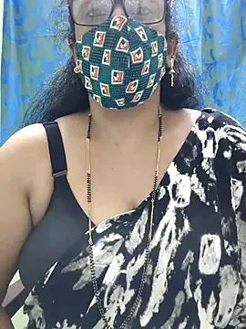 Snapshot of sweet-lotus chatting on December 19, 2025, 5:09 pm sweet-lotus online show from December 19, 2025, 5:09 pm