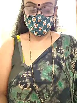 Snapshot of sweet-lotus chatting on December 20, 2025, 5:47 am sweet-lotus online show from December 20, 2025, 5:47 am