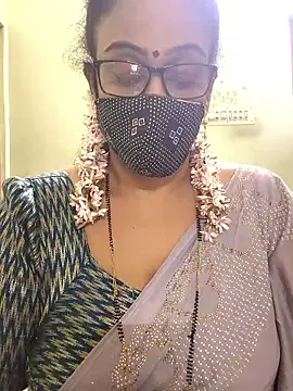 Snapshot of sweet-lotus chatting on January 6, 2026, 5:44 am sweet-lotus online show from January 6, 2026, 5:44 am