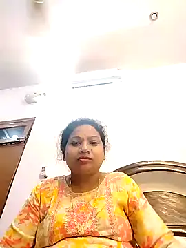 Cute-Janvi20 online show from October 5, 2025, 8:18 pm