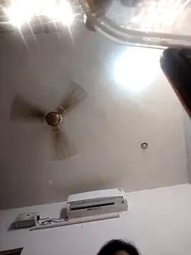 Cute-Janvi20 online show from April 18, 2026, 7:07 pm