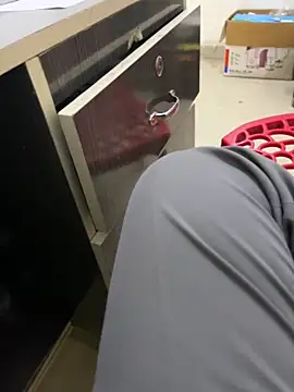 jucydick010887 online show from October 21, 2025, 11:33 am