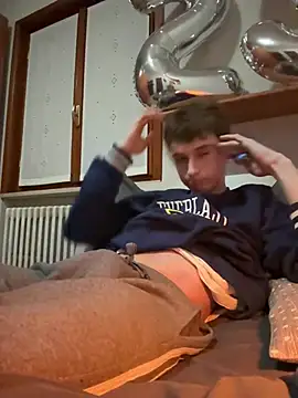 twinkethan07 online show from January 19, 2026, 12:36 am