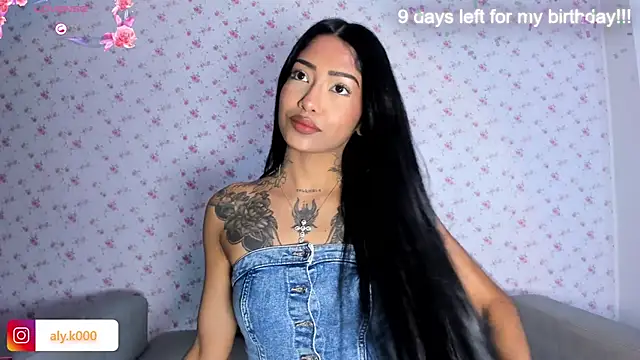 Snapshot of Alykass chatting on May 27, 2026, 10:40 pm Alykass online show from May 27, 2026, 10:40 pm