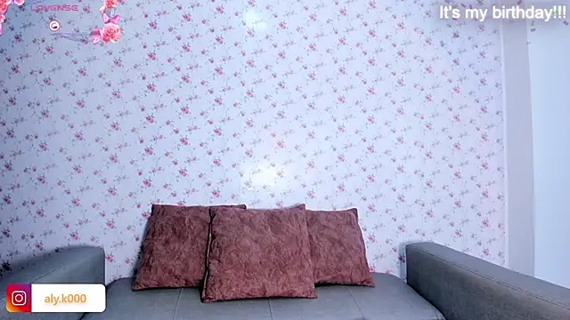 Snapshot of Alykass chatting on June 6, 2026, 12:05 am Alykass online show from June 6, 2026, 12:05 am