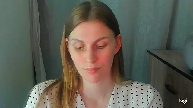 Snapshot of JuliaMuuun chatting on June 26, 2026, 9:30 pm JuliaMuuun online show from June 26, 2026, 9:30 pm