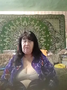 CrystalLime6411 online show from October 17, 2025, 11:02 am