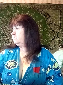 CrystalLime6411 online show from February 25, 2026, 11:42 am