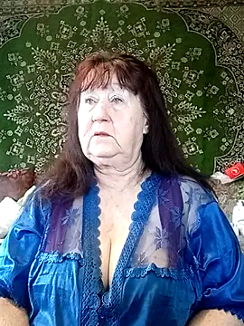 CrystalLime6411 online show from March 5, 2026, 7:26 am