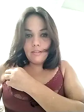 Bellapotencia1985 online show from September 13, 2025, 10:04 am