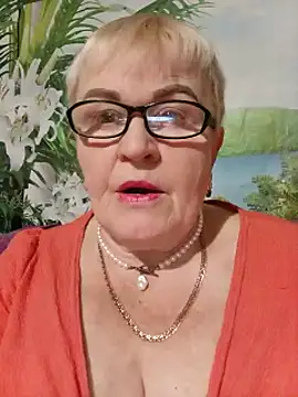 Snapshot of VioletSweet5566 chatting on September 14, 2025, 4:17 pm VioletSweet5566 online show from September 14, 2025, 4:17 pm