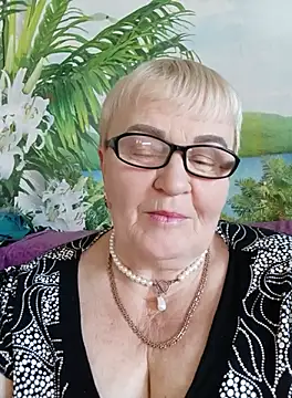 Snapshot of VioletSweet5566 chatting on September 21, 2025, 10:17 am VioletSweet5566 online show from September 21, 2025, 10:17 am