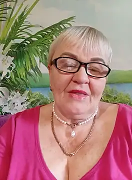 Snapshot of VioletSweet5566 chatting on October 10, 2025, 10:36 am VioletSweet5566 online show from October 10, 2025, 10:36 am