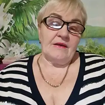 Snapshot of VioletSweet5566 chatting on October 19, 2025, 1:34 pm VioletSweet5566 online show from October 19, 2025, 1:34 pm