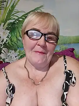 Snapshot of VioletSweet5566 chatting on November 8, 2025, 6:18 pm VioletSweet5566 online show from November 8, 2025, 6:18 pm