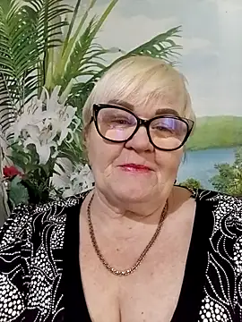 VioletSweet5566 online show from February 27, 2026, 1:33 pm