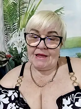 VioletSweet5566 online show from February 28, 2026, 8:59 am