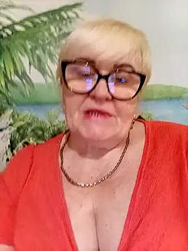 VioletSweet5566 online show from April 3, 2026, 1:42 pm