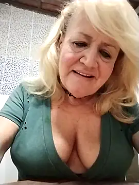 Belladama61 online show from April 19, 2026, 6:24 am