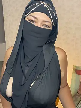 Amyraa  online show from September 8, 2025, 2:16 pm