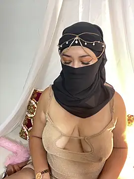 Amyraa  online show from September 13, 2025, 3:45 pm