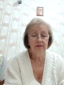 Snapshot of AlikaSwan5821 chatting on December 13, 2025, 8:47 pm AlikaSwan5821 online show from December 13, 2025, 8:47 pm