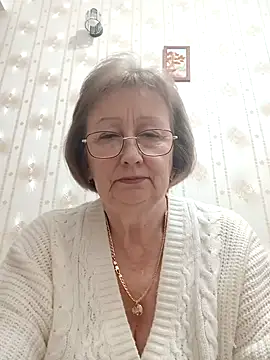 Snapshot of AlikaSwan5821 chatting on February 5, 2026, 8:57 pm AlikaSwan5821 online show from February 5, 2026, 8:57 pm