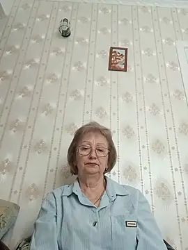 Snapshot of AlikaSwan5821 chatting on February 12, 2026, 12:55 pm AlikaSwan5821 online show from February 12, 2026, 12:55 pm