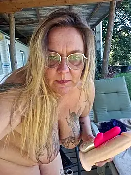 Misspapillon1840 online show from October 12, 2025, 2:27 pm