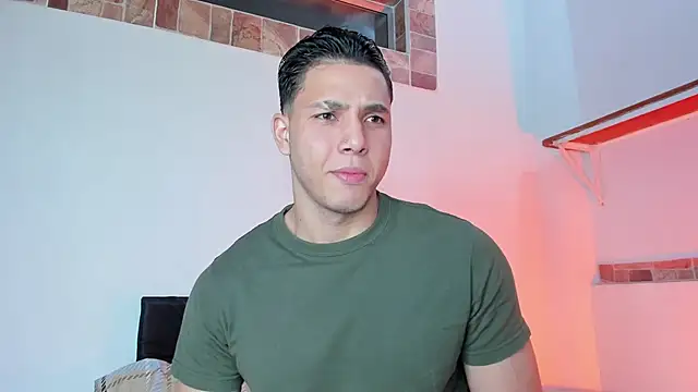 Snapshot of max_valiant1 chatting on September 19, 2025, 3:52 am max valiant1 online show from September 19, 2025, 3:52 am