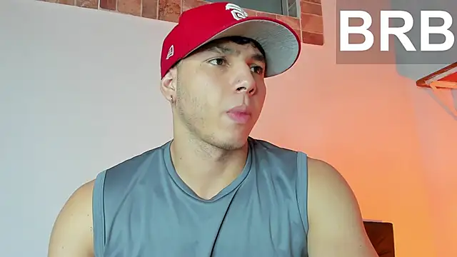 Snapshot of max_valiant1 chatting on September 22, 2025, 3:41 am max valiant1 online show from September 22, 2025, 3:41 am