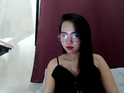 Snapshot of yourloving_maris chatting on March 28, 2026, 4:17 pm yourloving maris online show from March 28, 2026, 4:17 pm