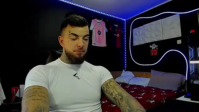 Chrisjordan66 online show from December 15, 2025, 7:34 am