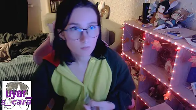 s cara online show from October 5, 2025, 9:13 pm